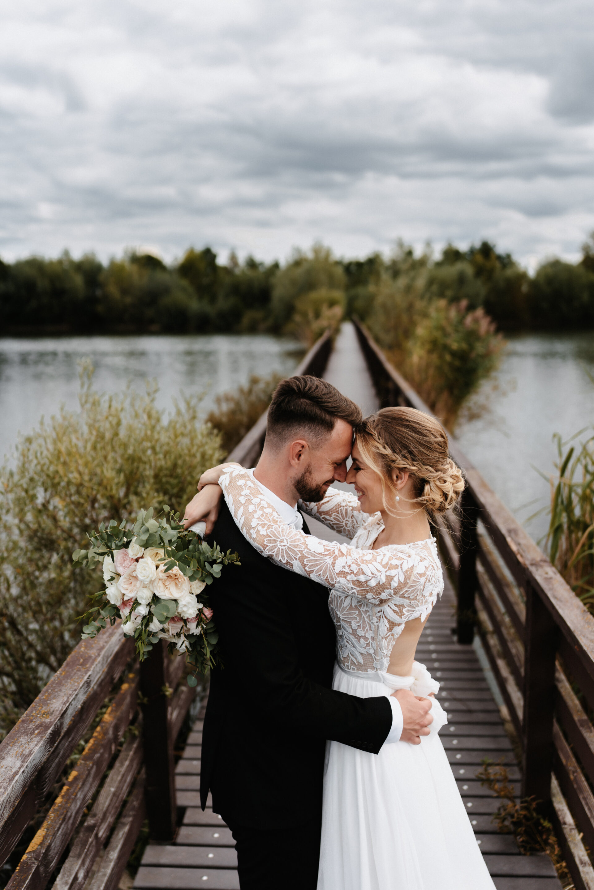 Svatební fotograf - svatební fotografie nevěsta a ženich